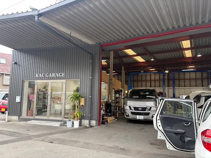 ラックガレージの自社整備工場