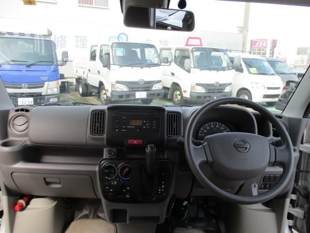 日産 ＮＶ１００クリッパーバン 写真3