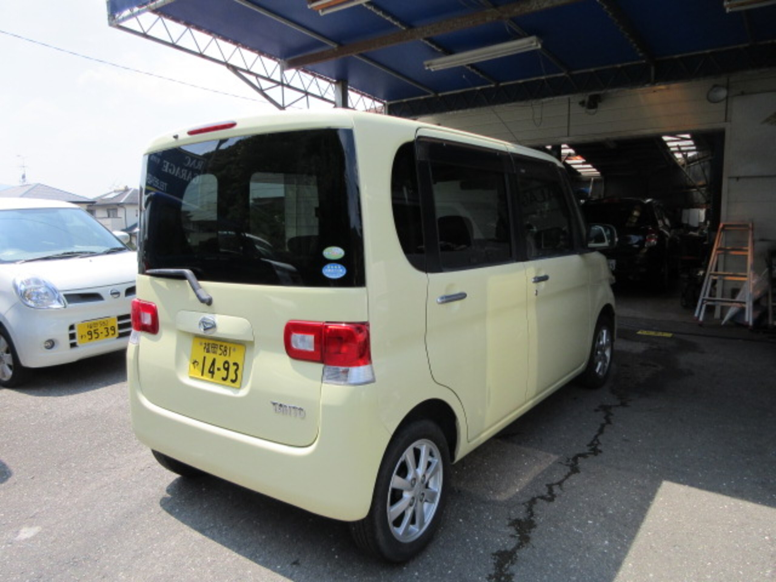ダイハツ タント 写真2