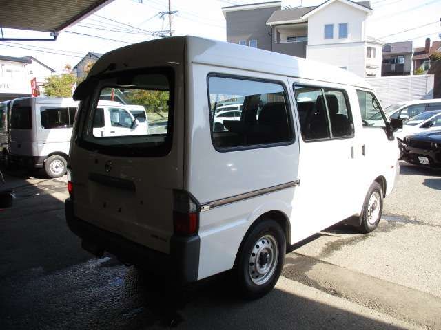 日産 バネット 写真2