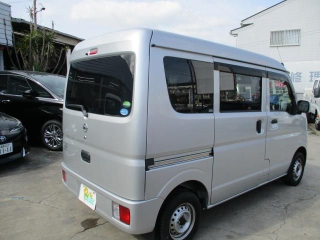 日産 ＮＶ１００クリッパーバン 写真2
