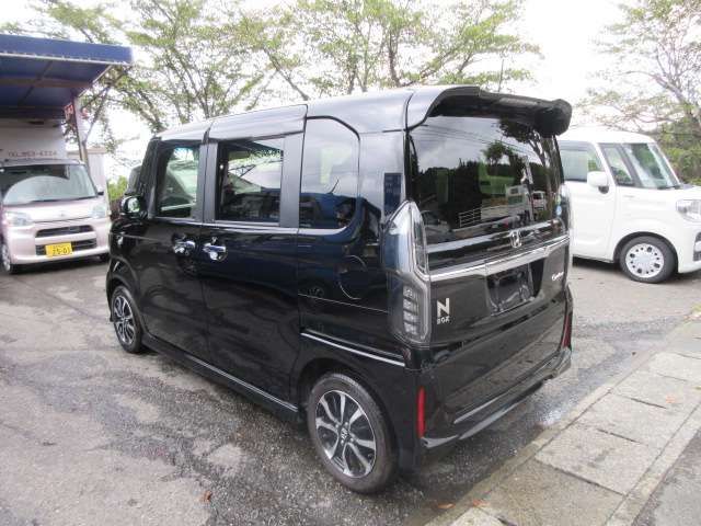 ホンダ N-BOX 写真2